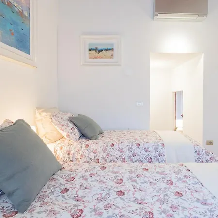Boutique By Rent Apartment Como