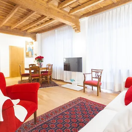 Boutique By Rent Apartment Como