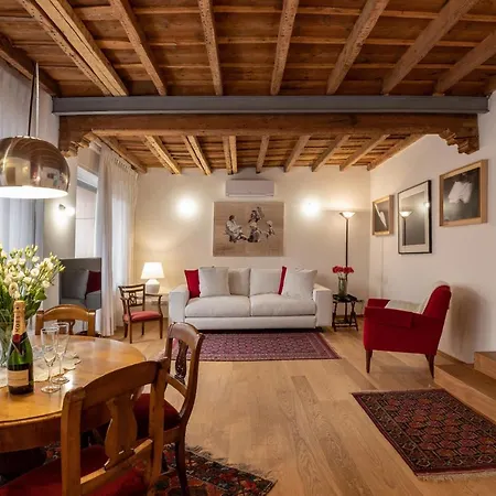 Boutique By Rent Apartment Como