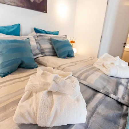Boutique By Rent * Como